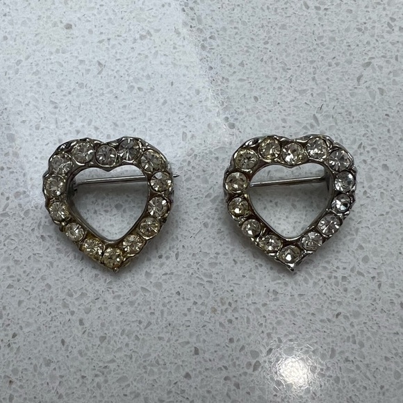 Vintage Heart Pins Dainty Tiny Valentine's Day Brooches - Picture 2 of 10